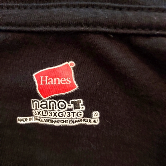 Black Cotton Tee by Hanes with a fun Skull Design: Size 3X - Picture 5 of 7